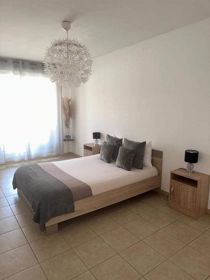 Superbe Appartement Tout Equipe Avec Parking. マルセイユ エクステリア 写真